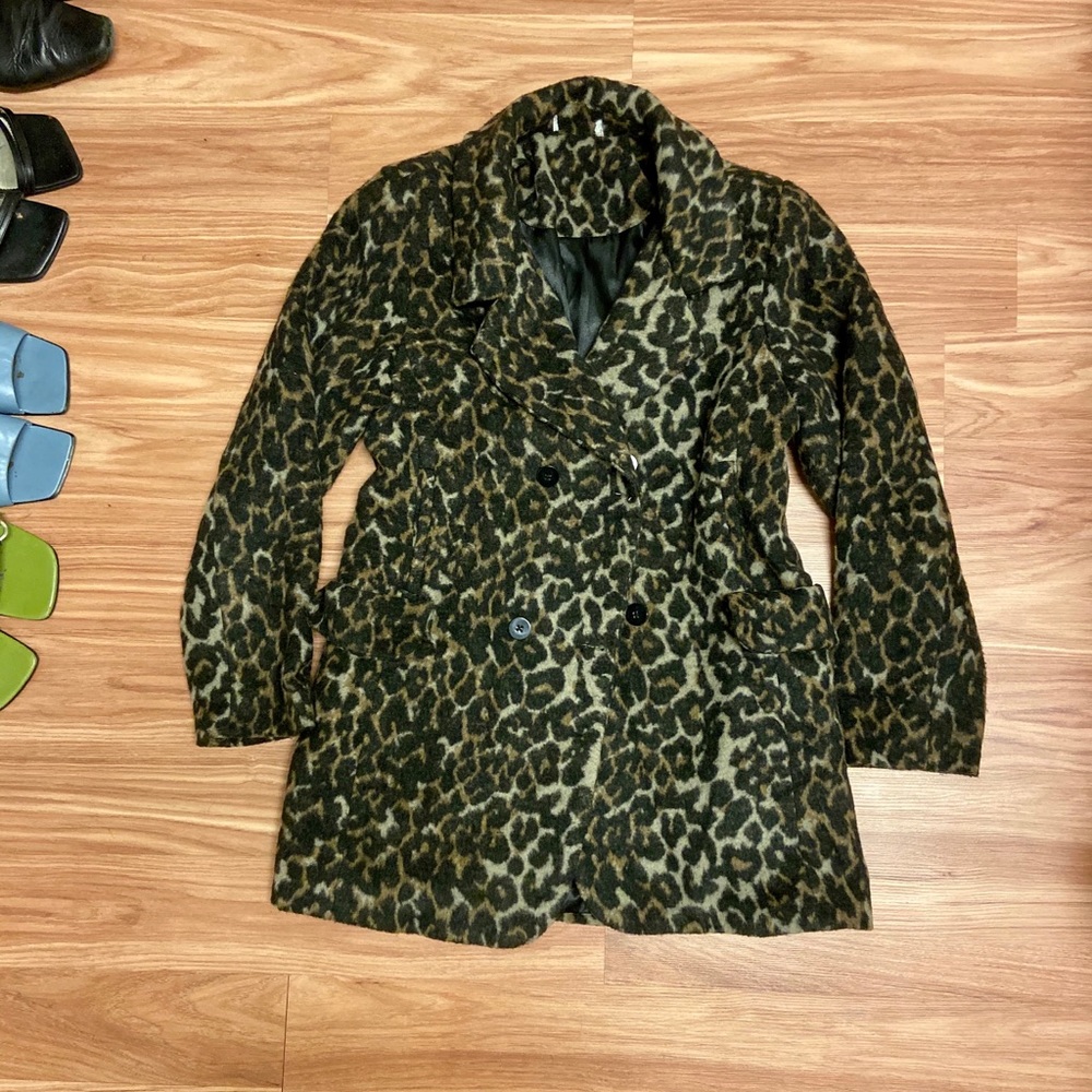 ❗️SALE❗️Leopard Print Fuzzy Double Breasted Coat
